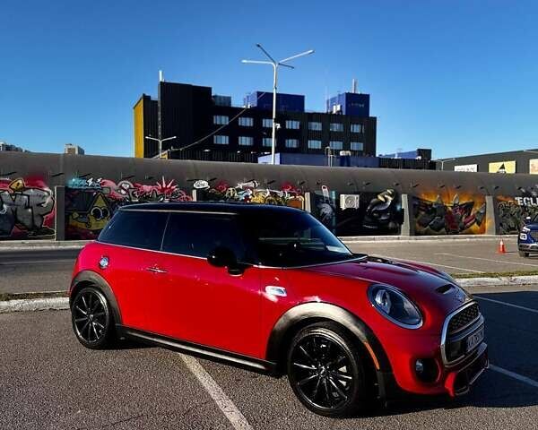 Червоний Міні Cooper, об'ємом двигуна 2 л та пробігом 30 тис. км за 20000 $, фото 1 на Automoto.ua