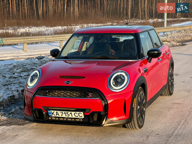 Червоний Міні Cooper, об'ємом двигуна 2 л та пробігом 31 тис. км за 25500 $, фото 1 на Automoto.ua