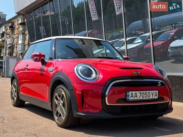 Червоний Міні Cooper, об'ємом двигуна 0 л та пробігом 38 тис. км за 25900 $, фото 1 на Automoto.ua