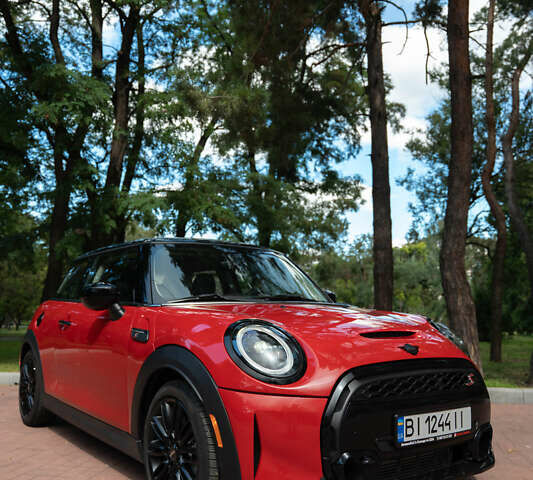 Красный Мини Купер, объемом двигателя 2 л и пробегом 6 тыс. км за 26000 $, фото 1 на Automoto.ua