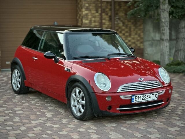 Червоний Міні Cooper, об'ємом двигуна 1.6 л та пробігом 195 тис. км за 5396 $, фото 1 на Automoto.ua