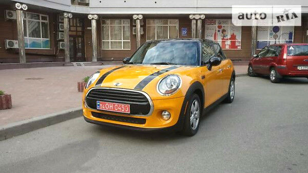 мідний Міні Cooper, об'ємом двигуна 1.5 л та пробігом 13 тис. км за 24999 $, фото 1 на Automoto.ua