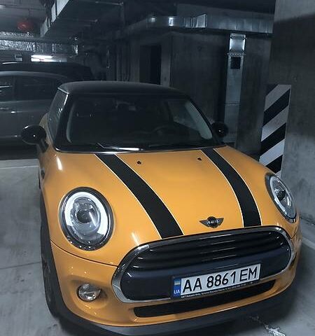 мідний Міні Cooper, об'ємом двигуна 0 л та пробігом 3 тис. км за 25999 $, фото 1 на Automoto.ua