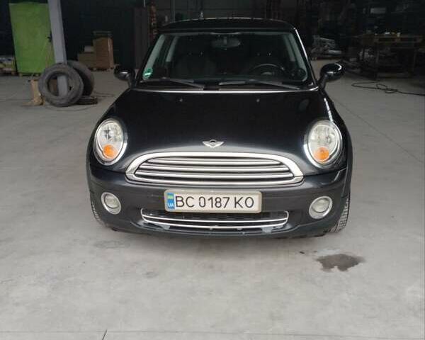 Мини Купер, объемом двигателя 1.4 л и пробегом 249 тыс. км за 5500 $, фото 1 на Automoto.ua