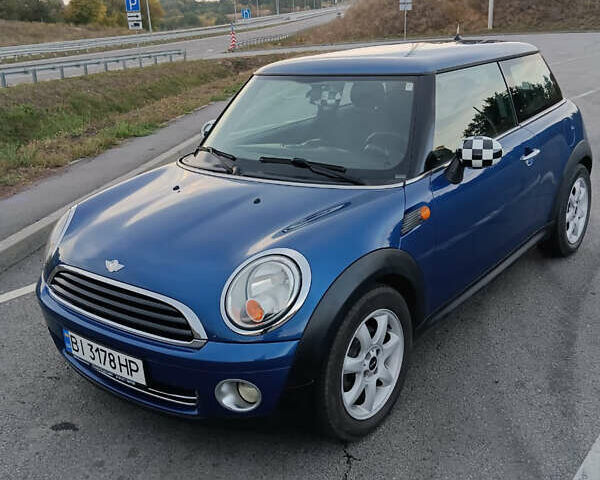 Мини Купер, объемом двигателя 1.4 л и пробегом 170 тыс. км за 7000 $, фото 1 на Automoto.ua