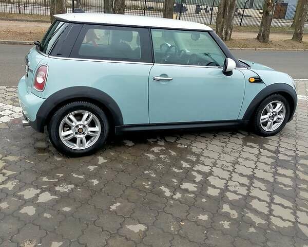 Міні Cooper, об'ємом двигуна 1.6 л та пробігом 250 тис. км за 8800 $, фото 1 на Automoto.ua