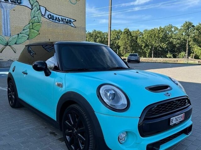 Мини Купер, объемом двигателя 2 л и пробегом 144 тыс. км за 12500 $, фото 1 на Automoto.ua