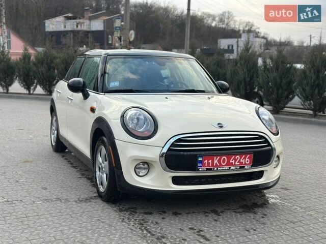 Міні Cooper, об'ємом двигуна 1.5 л та пробігом 45 тис. км за 13900 $, фото 1 на Automoto.ua