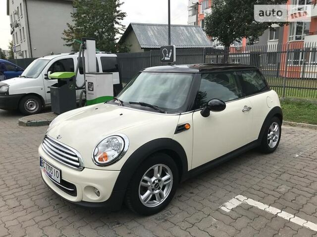 Міні Cooper, об'ємом двигуна 1.6 л та пробігом 47 тис. км за 12000 $, фото 1 на Automoto.ua