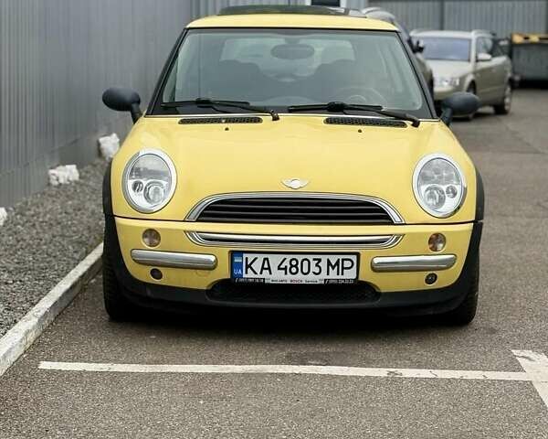 Жовтий Міні Cooper, об'ємом двигуна 1.6 л та пробігом 208 тис. км за 3950 $, фото 1 на Automoto.ua