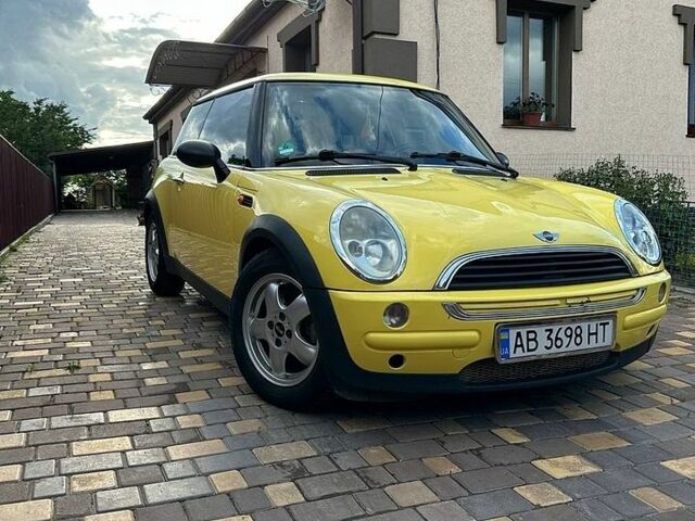 Жовтий Міні Cooper, об'ємом двигуна 1.6 л та пробігом 275 тис. км за 3600 $, фото 1 на Automoto.ua