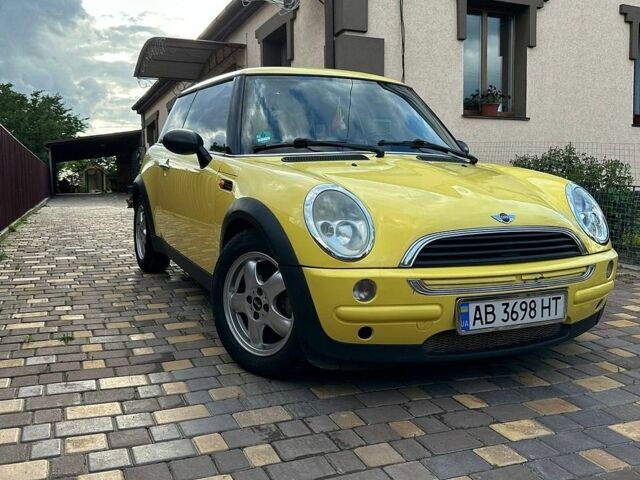 Жовтий Міні Cooper, об'ємом двигуна 1.6 л та пробігом 275 тис. км за 3400 $, фото 1 на Automoto.ua