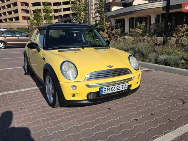 Жовтий Міні Cooper, об'ємом двигуна 1.6 л та пробігом 184 тис. км за 4900 $, фото 1 на Automoto.ua