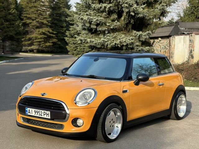 Жовтий Міні Cooper, об'ємом двигуна 1.5 л та пробігом 210 тис. км за 10000 $, фото 1 на Automoto.ua