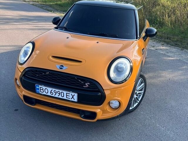 Жовтий Міні Cooper, об'ємом двигуна 2 л та пробігом 145 тис. км за 12300 $, фото 1 на Automoto.ua