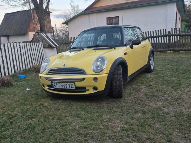 Жовтий Міні Cooper, об'ємом двигуна 1.6 л та пробігом 255 тис. км за 3750 $, фото 1 на Automoto.ua