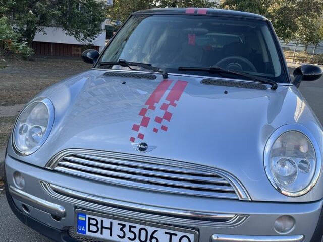 Сірий Міні Cooper, об'ємом двигуна 1.6 л та пробігом 218 тис. км за 5002 $, фото 1 на Automoto.ua