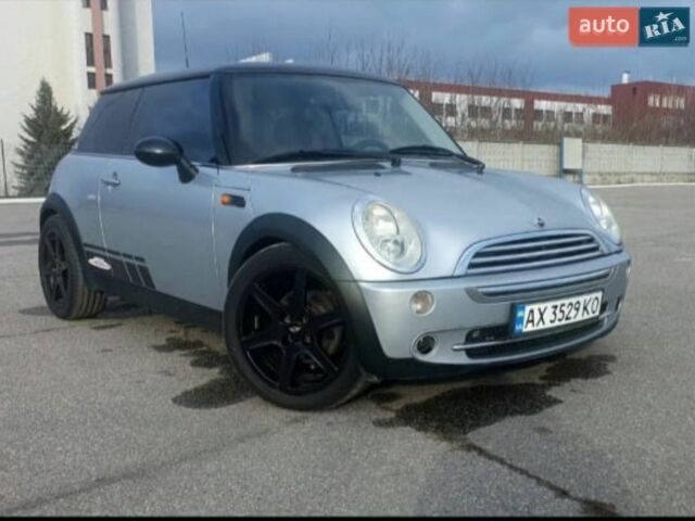 Сірий Міні Cooper, об'ємом двигуна 1.6 л та пробігом 250 тис. км за 4500 $, фото 1 на Automoto.ua