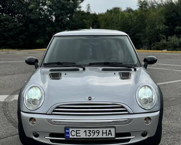 Серый Мини Купер, объемом двигателя 1.6 л и пробегом 213 тыс. км за 5500 $, фото 1 на Automoto.ua