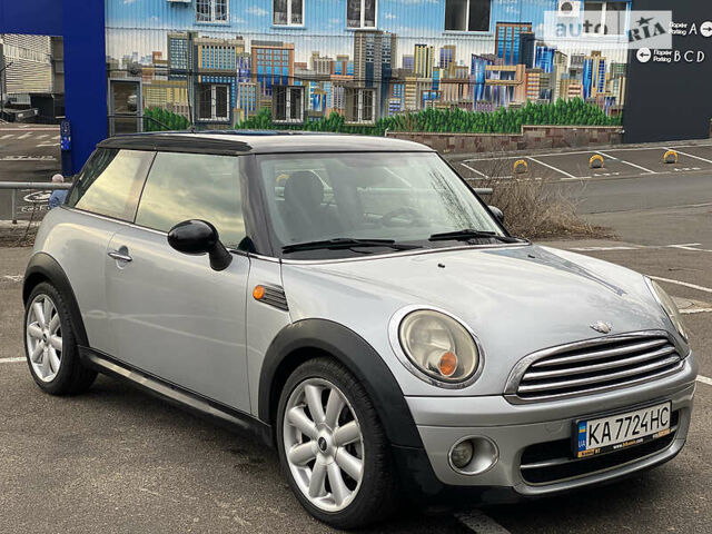 Сірий Міні Cooper, об'ємом двигуна 1.6 л та пробігом 166 тис. км за 6300 $, фото 1 на Automoto.ua