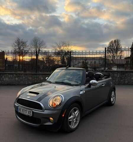 Серый Мини Купер, объемом двигателя 1.6 л и пробегом 195 тыс. км за 7600 $, фото 1 на Automoto.ua