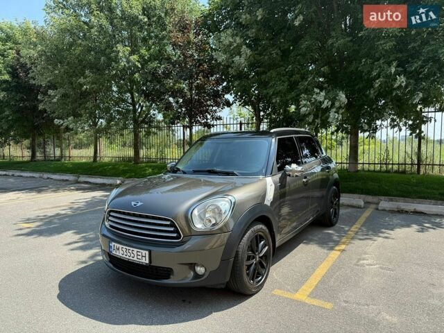 Серый Мини Купер, объемом двигателя 2 л и пробегом 200 тыс. км за 9999 $, фото 1 на Automoto.ua