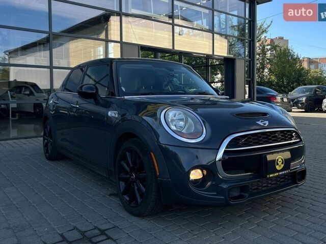 Сірий Міні Cooper, об'ємом двигуна 2 л та пробігом 181 тис. км за 11800 $, фото 1 на Automoto.ua