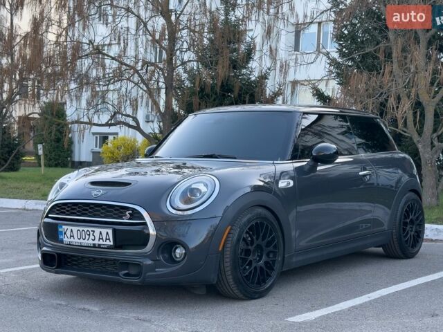 Сірий Міні Cooper, об'ємом двигуна 2 л та пробігом 137 тис. км за 11700 $, фото 1 на Automoto.ua
