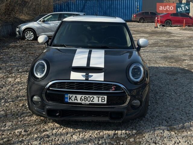 Сірий Міні Cooper, об'ємом двигуна 2 л та пробігом 140 тис. км за 13000 $, фото 1 на Automoto.ua