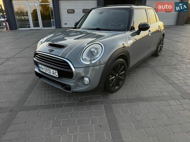 Сірий Міні Cooper, об'ємом двигуна 2 л та пробігом 124 тис. км за 14500 $, фото 1 на Automoto.ua