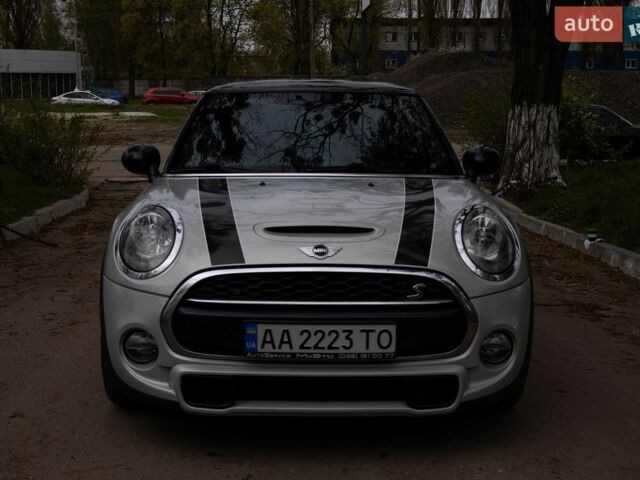 Сірий Міні Cooper, об'ємом двигуна 2 л та пробігом 80 тис. км за 15500 $, фото 1 на Automoto.ua