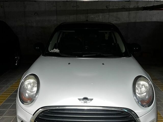 Сірий Міні Cooper, об'ємом двигуна 1.5 л та пробігом 160 тис. км за 12500 $, фото 1 на Automoto.ua