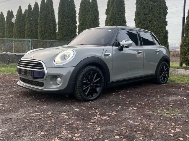 Сірий Міні Cooper, об'ємом двигуна 1.5 л та пробігом 160 тис. км за 14700 $, фото 1 на Automoto.ua