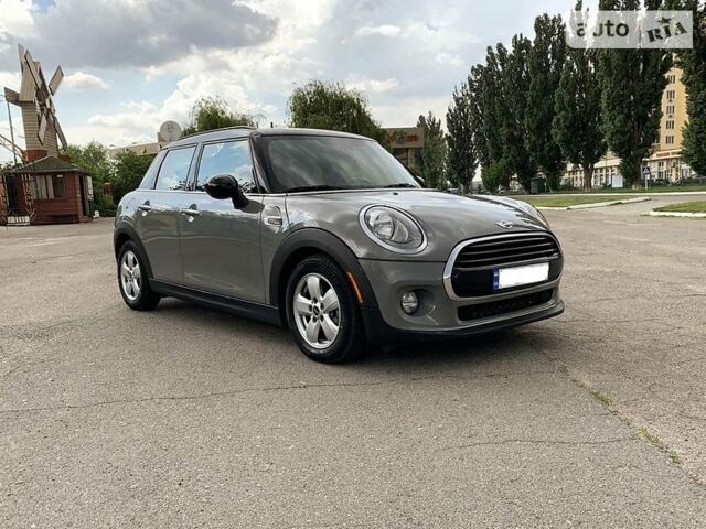 Сірий Міні Cooper, об'ємом двигуна 1.5 л та пробігом 23 тис. км за 17500 $, фото 1 на Automoto.ua