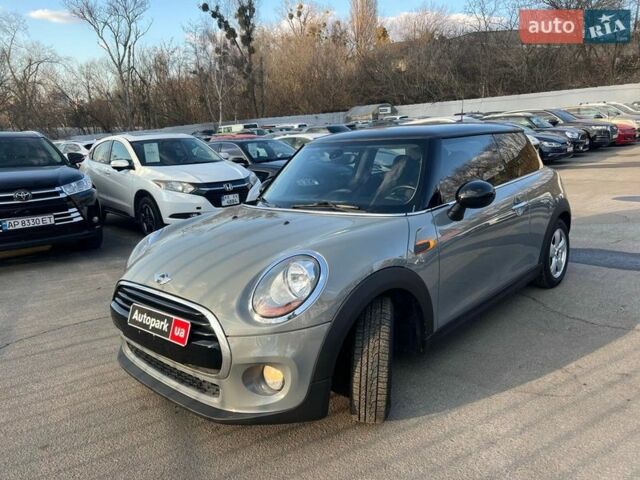 Сірий Міні Cooper, об'ємом двигуна 1.5 л та пробігом 104 тис. км за 12790 $, фото 1 на Automoto.ua