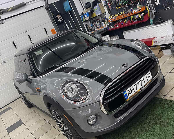 Сірий Міні Cooper, об'ємом двигуна 1.5 л та пробігом 47 тис. км за 15000 $, фото 1 на Automoto.ua