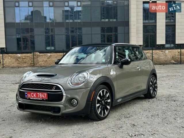 Сірий Міні Cooper, об'ємом двигуна 2 л та пробігом 55 тис. км за 19900 $, фото 1 на Automoto.ua
