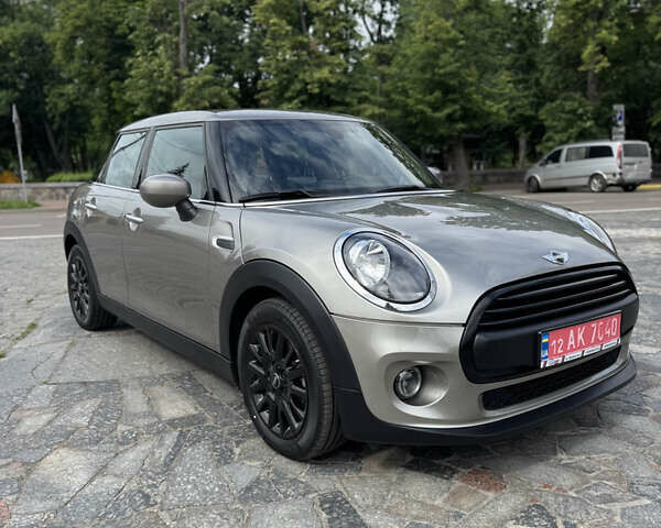 Сірий Міні Cooper, об'ємом двигуна 1.5 л та пробігом 57 тис. км за 16500 $, фото 1 на Automoto.ua