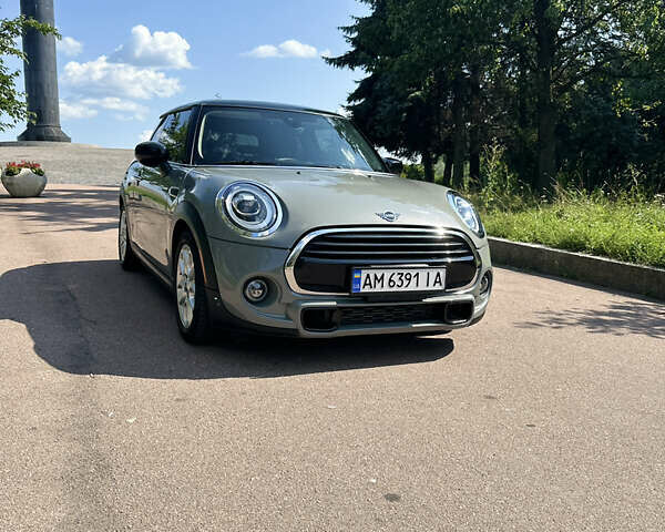 Сірий Міні Cooper, об'ємом двигуна 1.5 л та пробігом 30 тис. км за 18500 $, фото 1 на Automoto.ua