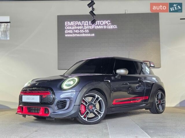 Сірий Міні Cooper, об'ємом двигуна 2 л та пробігом 30 тис. км за 45000 $, фото 1 на Automoto.ua