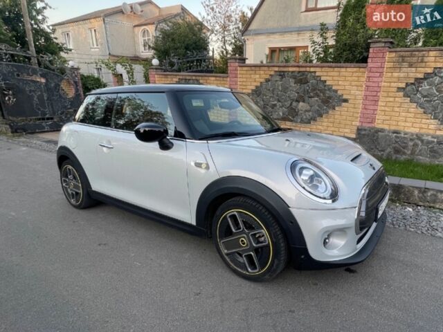 Сірий Міні Cooper, об'ємом двигуна 0 л та пробігом 55 тис. км за 17500 $, фото 1 на Automoto.ua