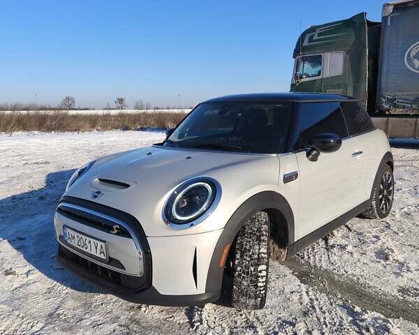 Сірий Міні Cooper, об'ємом двигуна 0 л та пробігом 66 тис. км за 14900 $, фото 1 на Automoto.ua