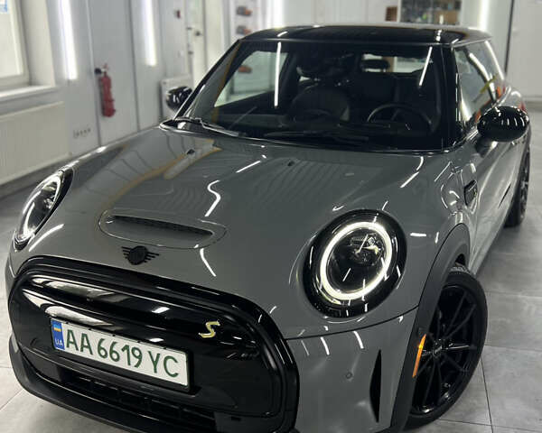 Сірий Міні Cooper, об'ємом двигуна 0 л та пробігом 23 тис. км за 22500 $, фото 1 на Automoto.ua