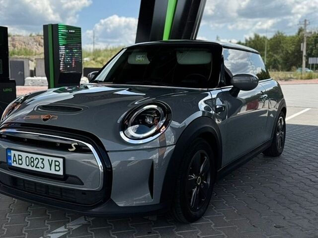 Сірий Міні Cooper, об'ємом двигуна 0 л та пробігом 43 тис. км за 15900 $, фото 1 на Automoto.ua