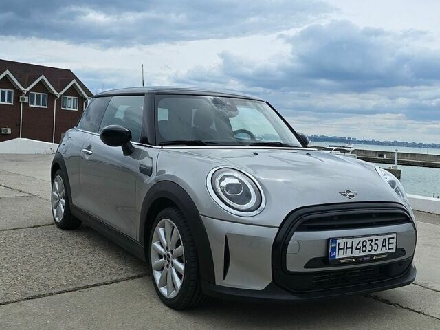 Сірий Міні Cooper, об'ємом двигуна 1.5 л та пробігом 11 тис. км за 21499 $, фото 1 на Automoto.ua