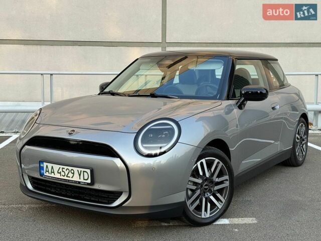 Сірий Міні Cooper, об'ємом двигуна 0 л та пробігом 3 тис. км за 32000 $, фото 1 на Automoto.ua