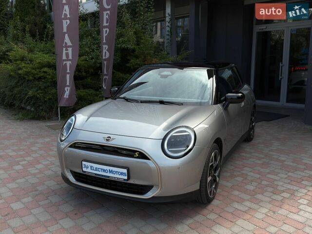 Сірий Міні Cooper, об'ємом двигуна 0 л та пробігом 1 тис. км за 32499 $, фото 1 на Automoto.ua