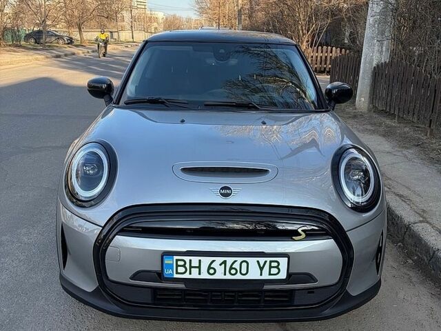 Серый Мини Купер, объемом двигателя 0 л и пробегом 8 тыс. км за 22500 $, фото 1 на Automoto.ua