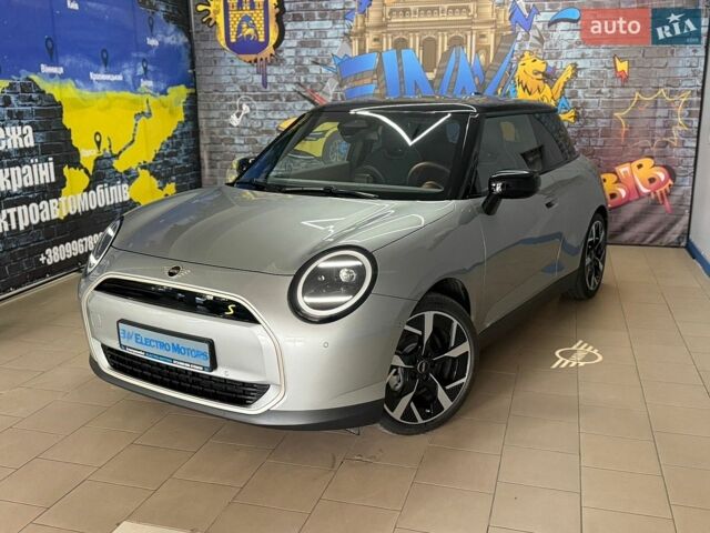 Сірий Міні Cooper, об'ємом двигуна 0 л та пробігом 1 тис. км за 32999 $, фото 1 на Automoto.ua