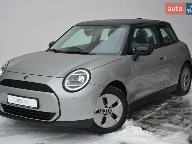 Серый Мини Купер, объемом двигателя 0 л и пробегом 1 тыс. км за 33626 $, фото 1 на Automoto.ua